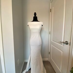 Chicwish Strapless White Dress